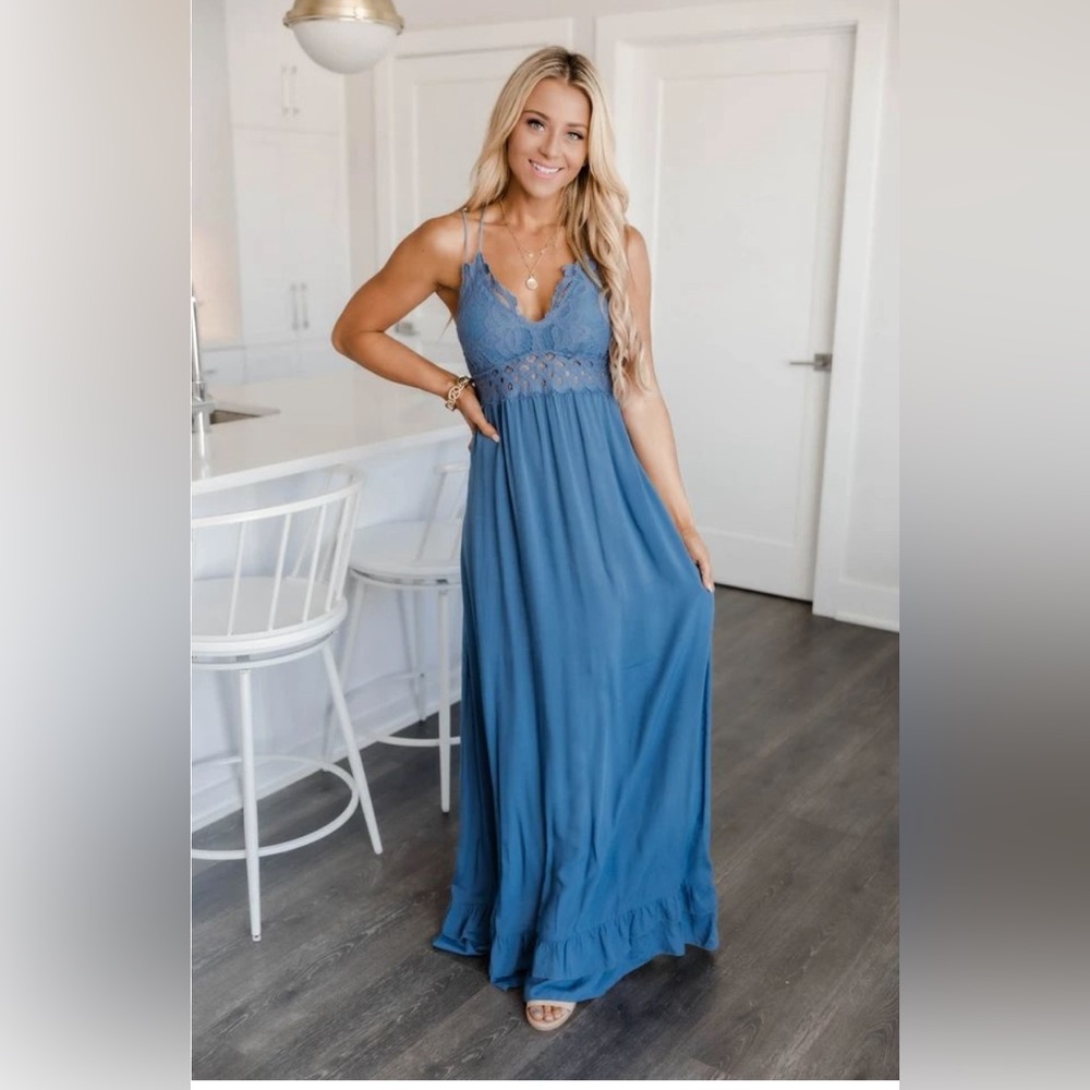 Such a Delight Blue Lace Maxi